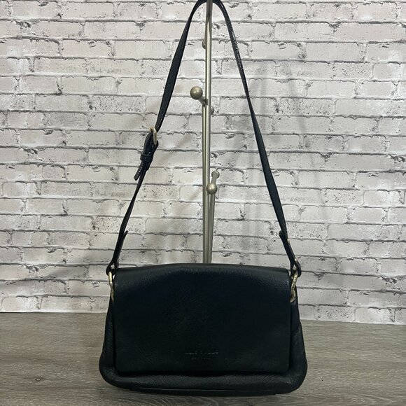 kate spade Handbags - Kate Spade Black Leather Shoulder Bag